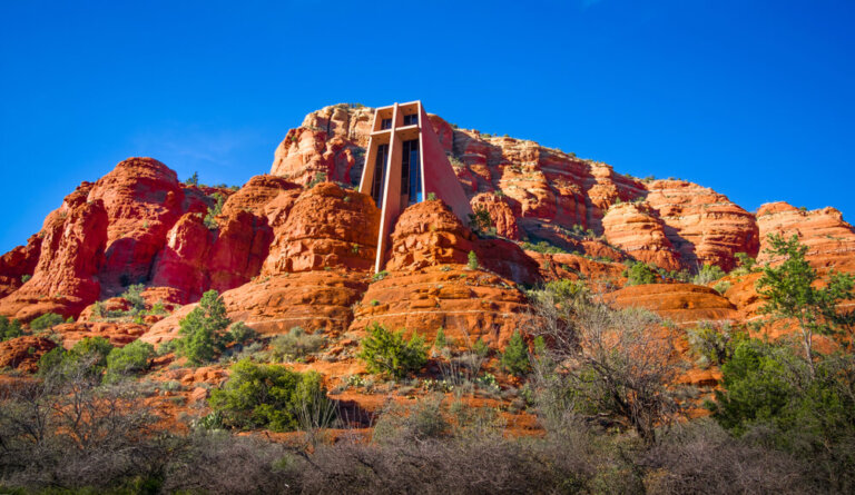 La capilla de la Santa Cruz en Sedona: una atracción singular