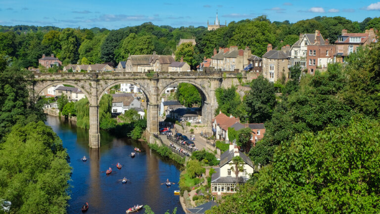 Una visita increíble por Knaresborough, Inglaterra