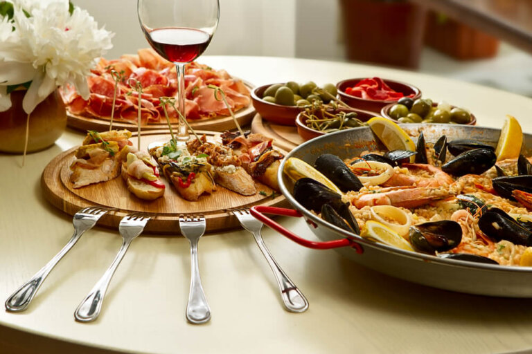 Disfruta de la fantástica gastronomía española