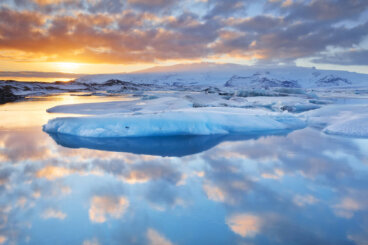 La laguna glaciar Jökulsárlón, un rincón mágico en Islandia