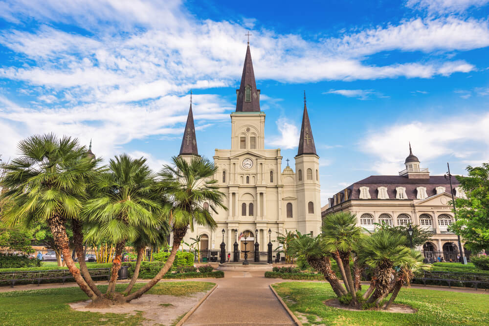 https://wp-content.miviaje.com/2020/02/catedral-san-luis-nueva-orleans.jpg