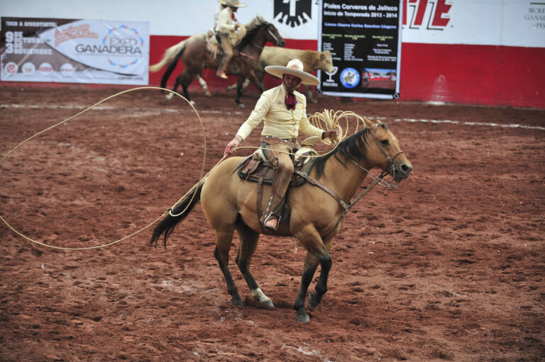 Conoce la historia de los charros mexicanos