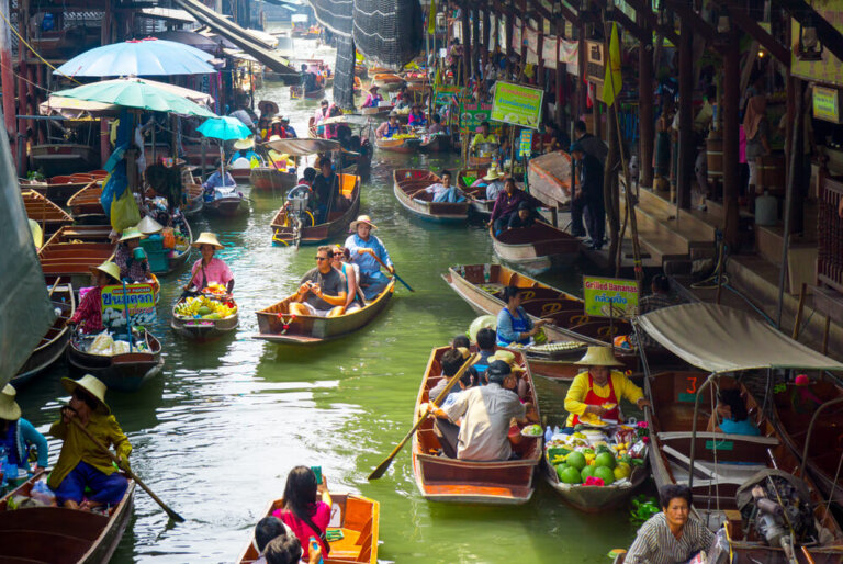 Los mejores mercados flotantes de Tailandia