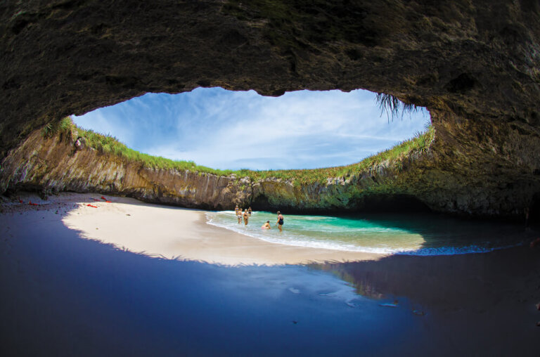 Descubre Playa Escondida en islas Marietas, México