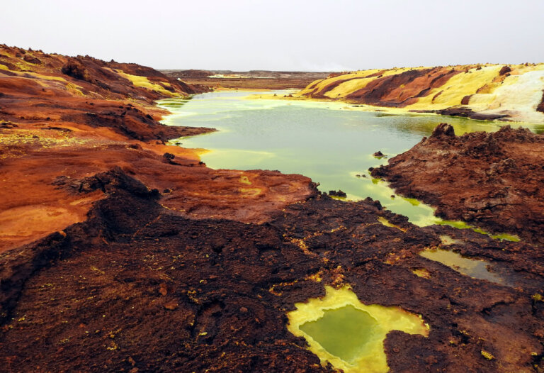 Depresión de Afar, un lugar colorido y letal