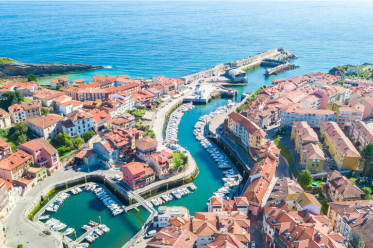 Explora los pueblos más bonitos del norte de España y enamórate de su arquitectura y gastronomía