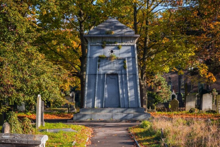 La fantástica leyenda del mausoleo Courtoy