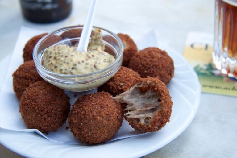 Qué Comer en Ámsterdam: 10 sugerencias típicas de Holanda