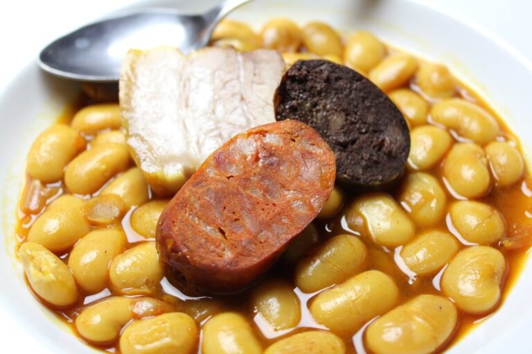 Los 10 mejores sitios para comer fabada en Asturias
