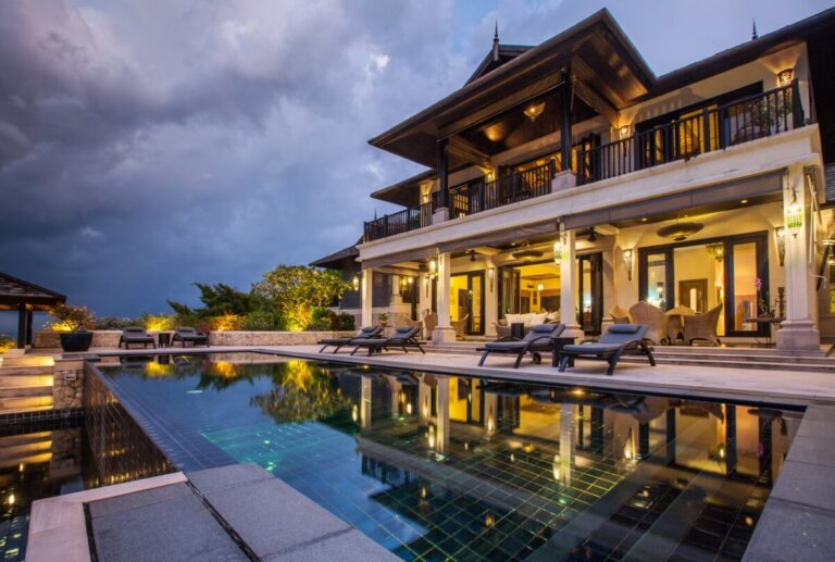 Descubre el glamour de alquilar una villa de lujo