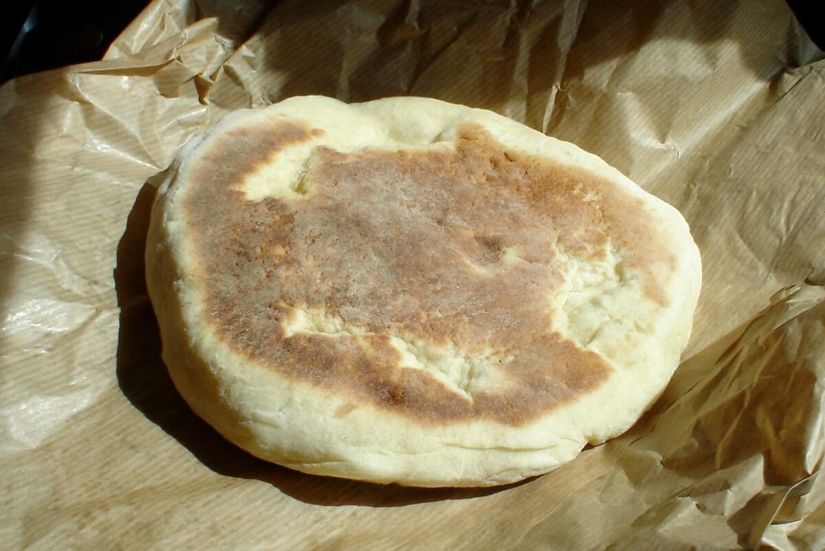 Bolos levedo en una funda de papel.