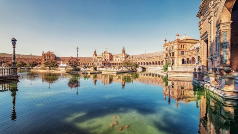 5 lugares para visitar en Sevilla y descubrir su belleza