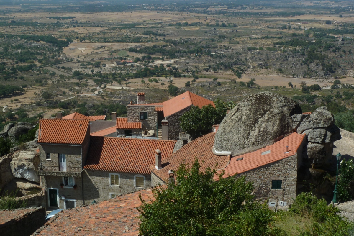 Pueblo de Monsanto, en Serra da Estrela