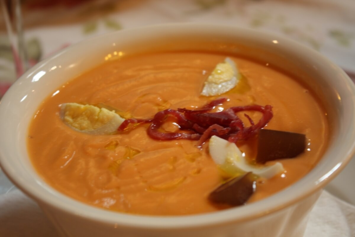 Salmorejo: un plato popular de Córdoba.